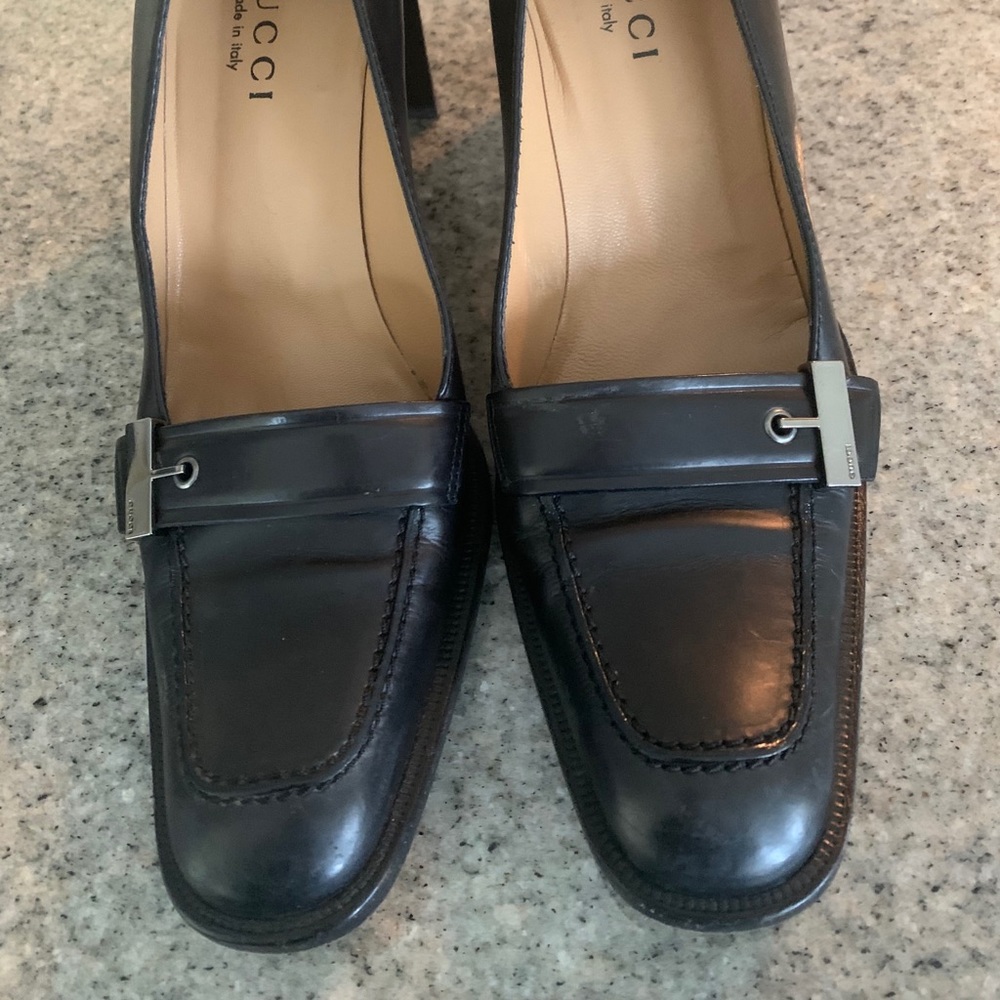 Gucci pumps